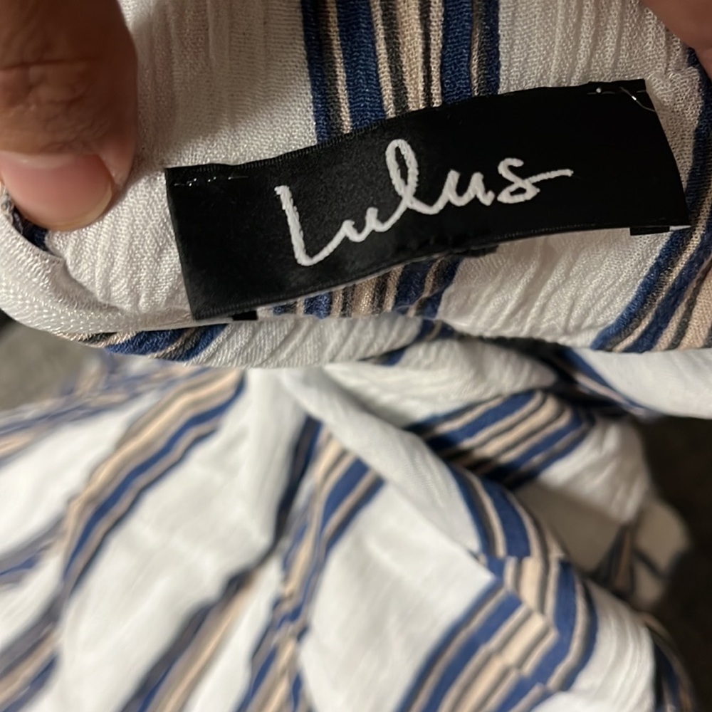 Lulu’s Sleeveless Romper - Picture 6 of 9